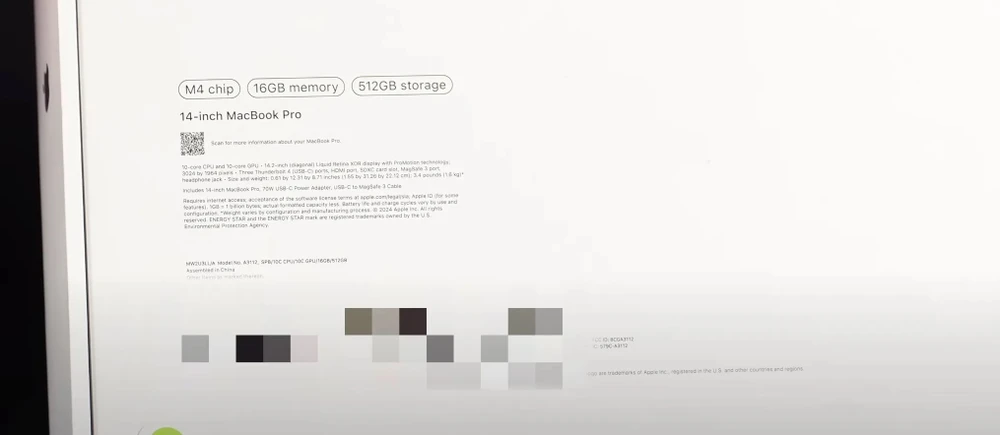 Phần vỏ hộp của MacBook Pro M4. Ảnh chụp màn hình