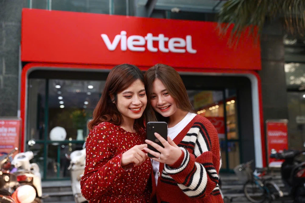 Tin công nghệ 8-10: Cách sử dụng Facebook, YouTube và TikTok miễn phí.