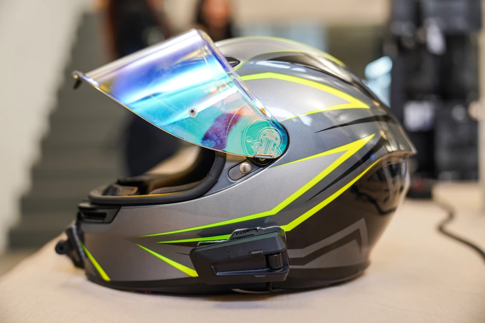 Tin công nghệ 22-10: Thiết bị thông minh giúp cảnh báo tai nạn khi lái xe.