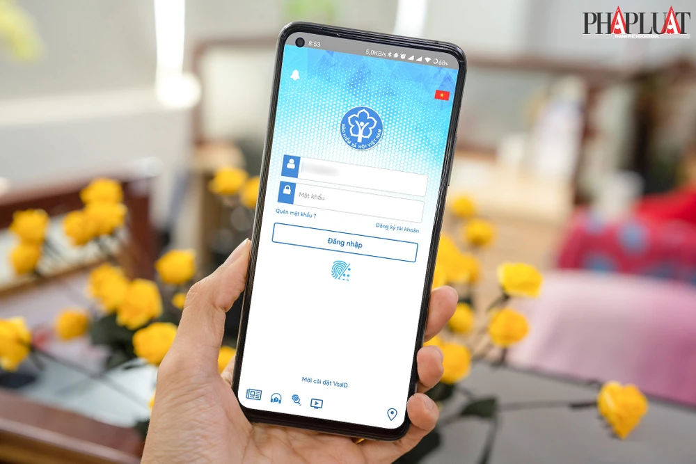 Ứng dụng VssID giúp người dân theo dõi quá trình đóng BHXH, BHYT dễ dàng hơn. Ảnh: TIỂU MINH
