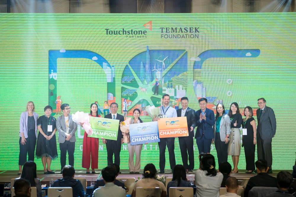 3 đội chiến thắng tại cuộc thi Thách Thức Net Zero 2024.