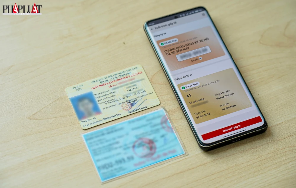 Thông tin giấy tờ đã được xác thực trên ứng dụng VNeID có giá trị tương đương giấy tờ bản giấy. Ảnh: MINH HOÀNG