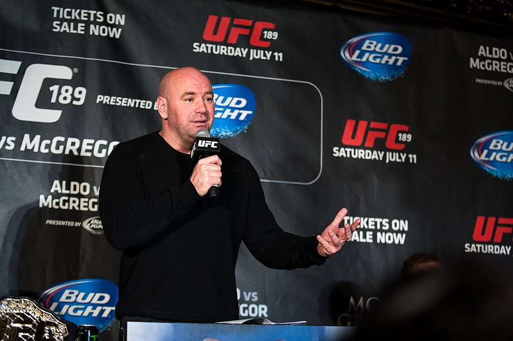 UFC Dana White có lẽ được biết đến nhiều nhất với vai trò là Chủ tịch kiêm Tổng giám đốc điều hành của UFC.