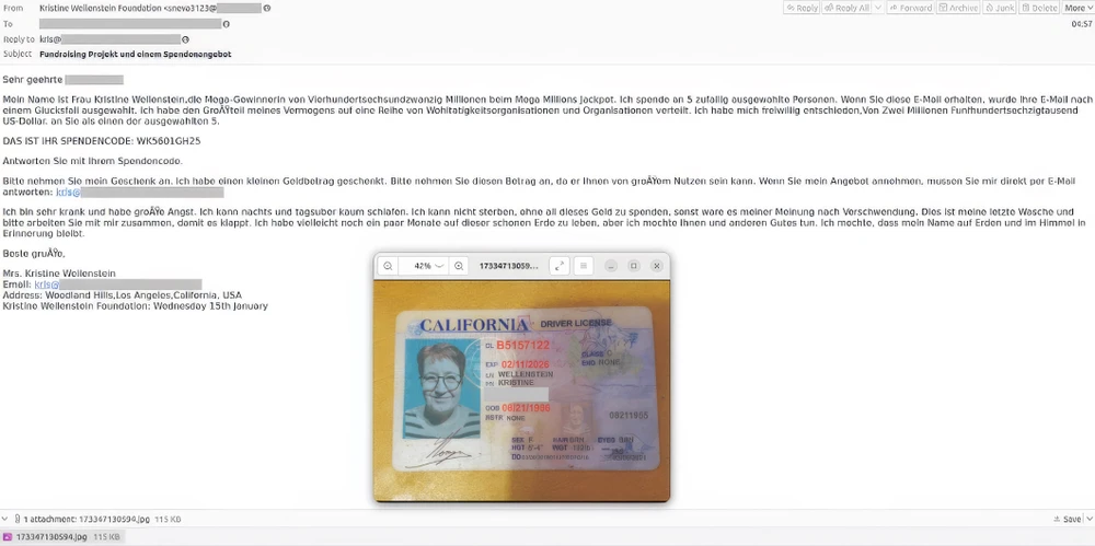 Một email lừa đảo, cung cấp thông tin cá nhân giả mạo.