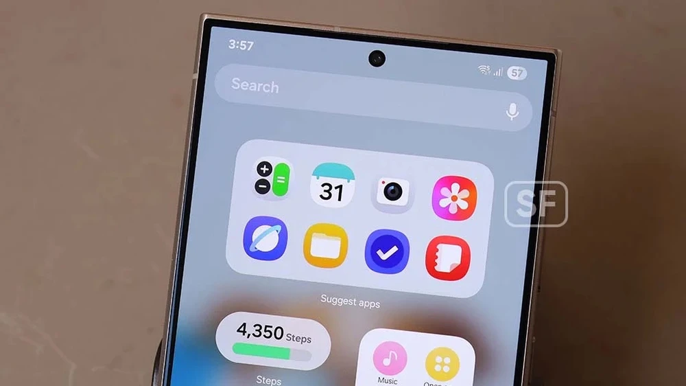One UI 7 hiện chỉ mới có sẵn trên dòng Galaxy S25. Ảnh: SammyFan