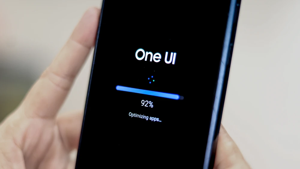 Tin công nghệ 7-3: One UI 7 beta đã có sẵn cho Z Fold6 và Flip6.