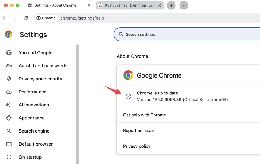 Người dùng nên nhật trình duyệt thường xuyên để vá các lỗ hổng bảo mật. Ảnh: TIỂU MINH