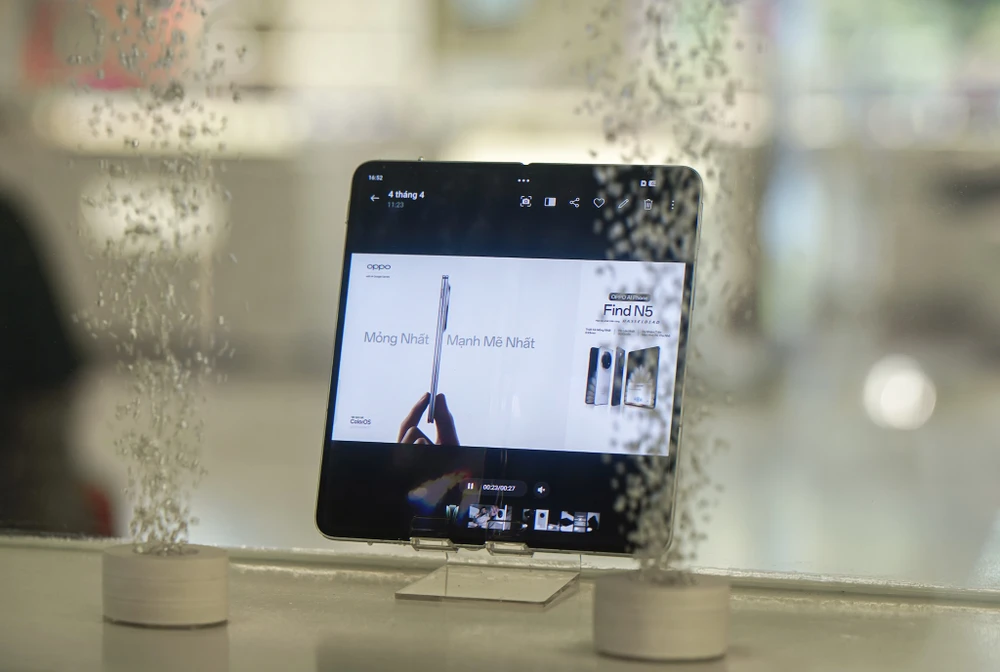 Find N5 có thể chống bụi chống nước đạt chuẩn IP69. Ảnh: TIỂU MINH