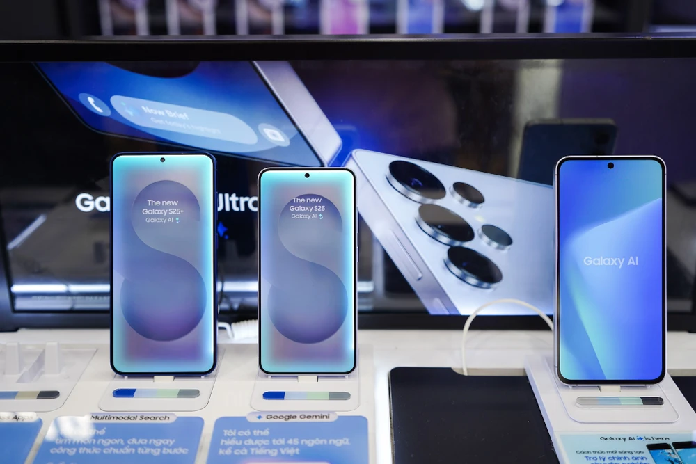 Thị trường smartphone Mỹ ảm đạm. Ảnh: TIỂU MINH