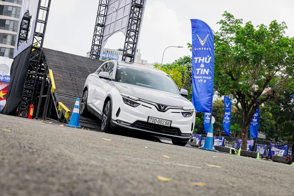 vinfast-vf-8-2.jpeg