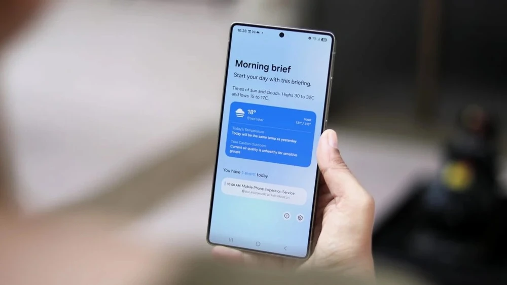 Người dùng điện thoại Samsung được khuyến cáo cập nhật bảo mật càng sớm càng tốt.