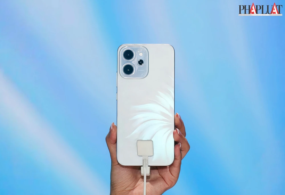 OPPO Reno 14 series nổi bật với thiết kế đẹp mắt và nhiều tính năng AI độc đáo. Ảnh: TIỂU MINH