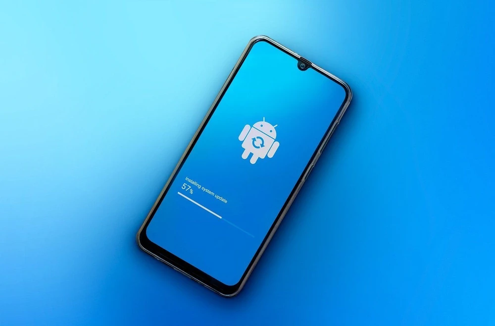 Cập nhật điện thoại thường xuyên là cách đơn giản để bảo vệ thiết bị.