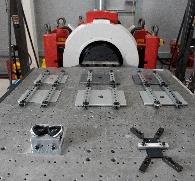 Phòng thí nghiệm bí mật của Apple. Ảnh: Counterpoint