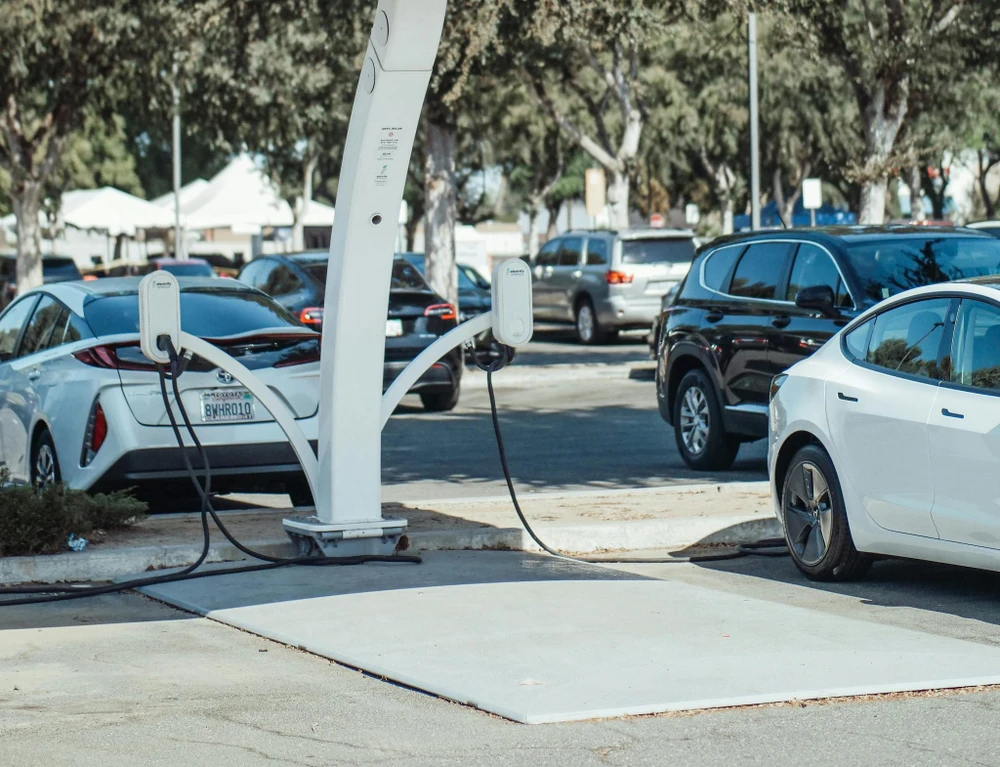 Na Uy là quốc gia thân thiện với xe điện. Video: MINH HOÀNG