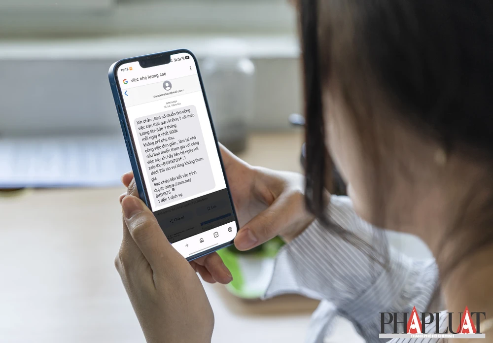 Lừa đảo tuyển dụng việc nhẹ lương cao tăng mạnh vì AI. Ảnh: TIỂU MINH