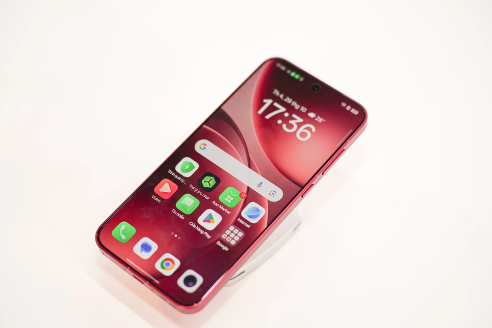 Chia sẻ dữ liệu qua lại giữa các thiết bị khác hệ điều hành dễ dàng hơn với O+ Connect. Ảnh: TIỂU MINH