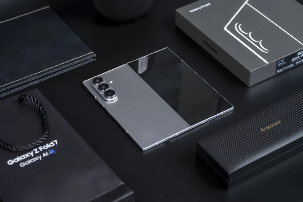 Nhiều mẫu smartphone cao cấp hiện đang được giảm giá mạnh dịp cuối tháng.