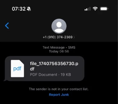 Tội phạm mạng thường lợi dụng tệp PDF để phát tán mã độc. Ảnh: Zimperium