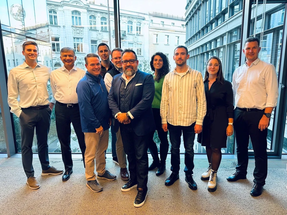 Tin công nghệ 22-12: Lãnh đạo KMS Technology và Addepto.