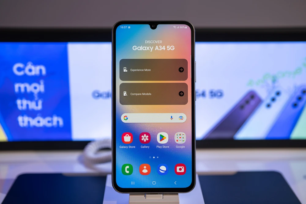 Samsung bất ngờ phát hành bản cập nhật bảo mật tháng 1 cho dòng smartphone giá rẻ, trước những mẫu cao cấp. Ảnh: TIỂU MINH