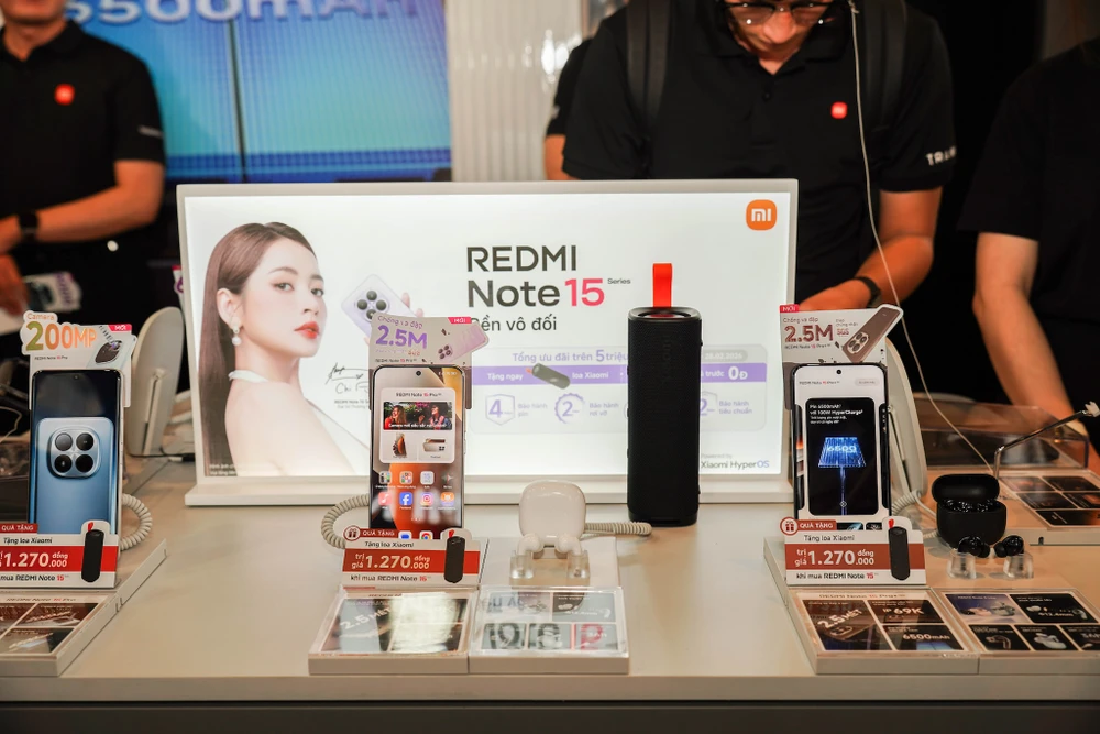 Giai đoạn đặt trước các mẫu máy mới là thời điểm tốt nhất để đổi điện thoại Android cũ. Ảnh: TIỂU MINH