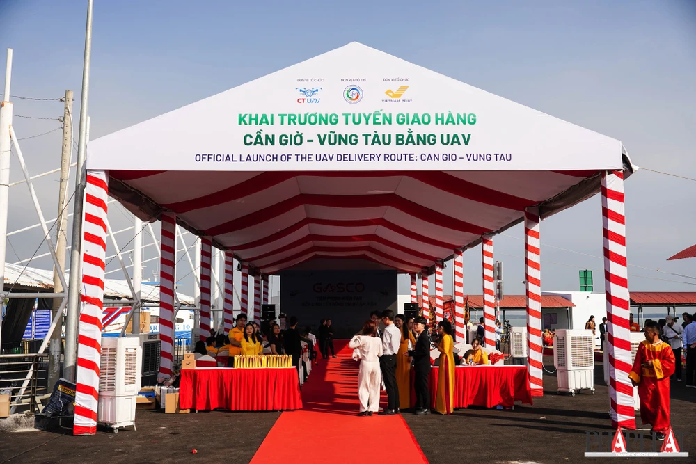 TP.HCM khai trương tuyến giao hàng Cần Giờ – Vũng Tàu bằng UAV. Ảnh: MINH HOÀNG
