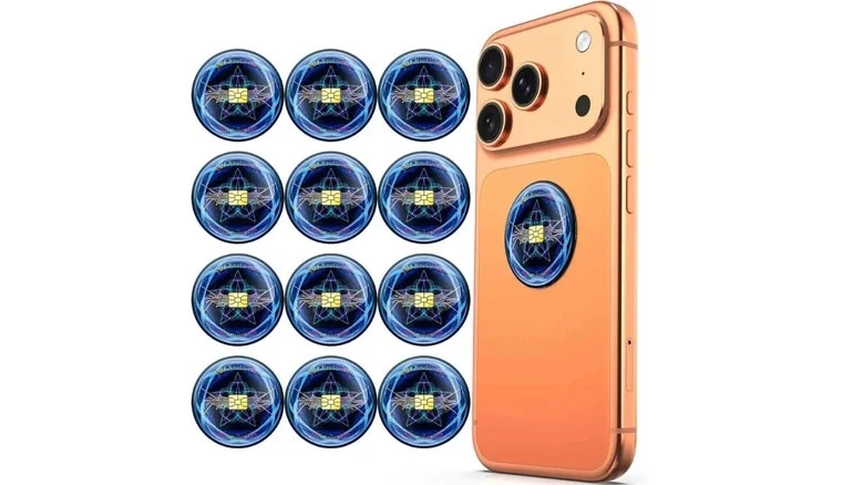 Miếng dán chống bức xạ điện thoại hầu như không có tác dụng.