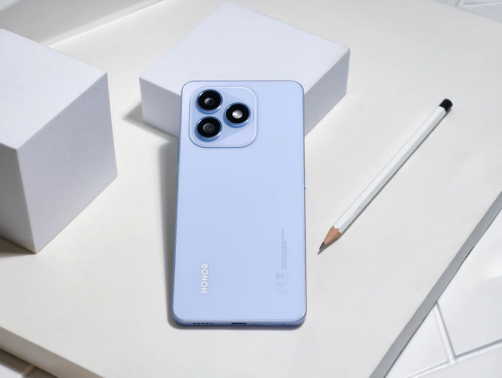 smartphone-honor-x8d-2.jpg