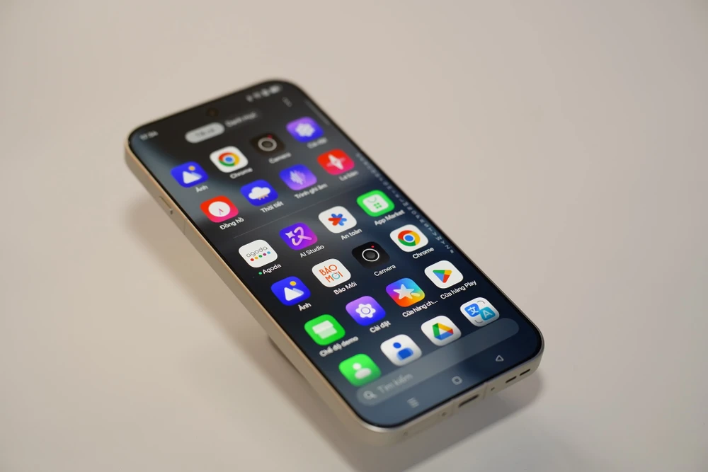 Oppo điều chỉnh giá bán điện thoại tại thị trường Trung Quốc. Ảnh: TIỂU MINH