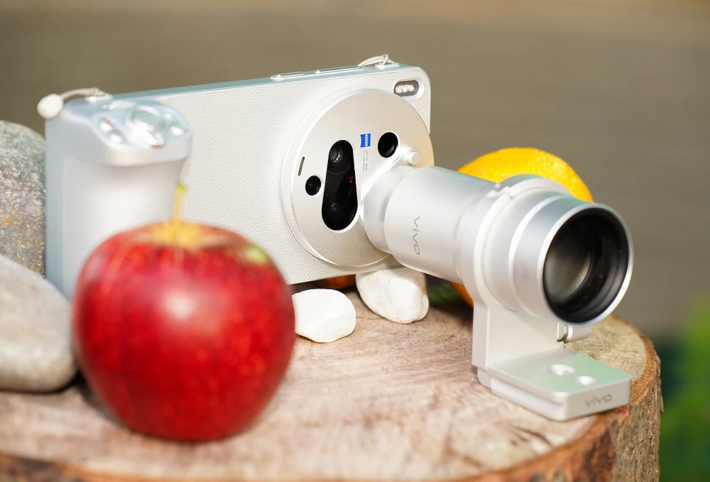 vivo-x300-ultra-2.jpg
