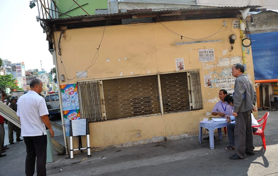 Dẹp vỉa hè, dân Tân Bình tự nguyện tháo dỡ ảnh 3