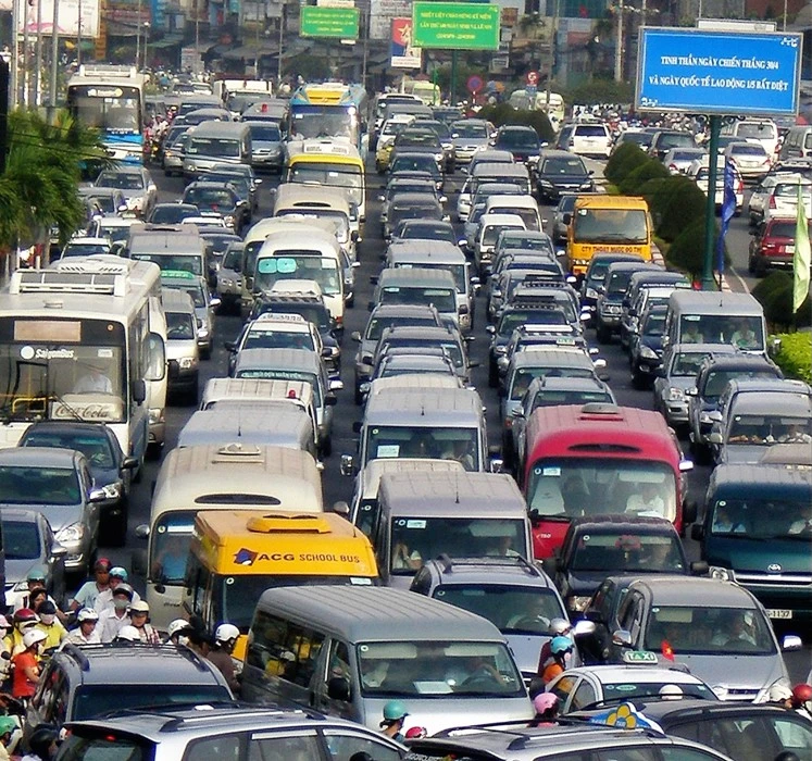 TP.HCM lên phương án hạn chế ô tô cá nhân ảnh 2