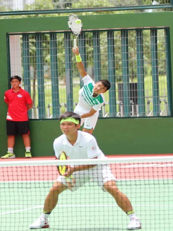 Cùng đồng đội Lý Hoàng Nam ghi tên vào vòng hai nội dung đôi nam