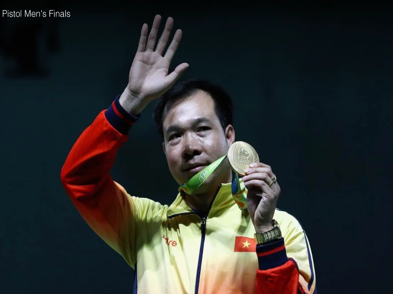 Nhà vô địch 10 m súng ngắn hơn nam Olympic Hoàng Xuân Vinh. ẢNH: Olympic Rio