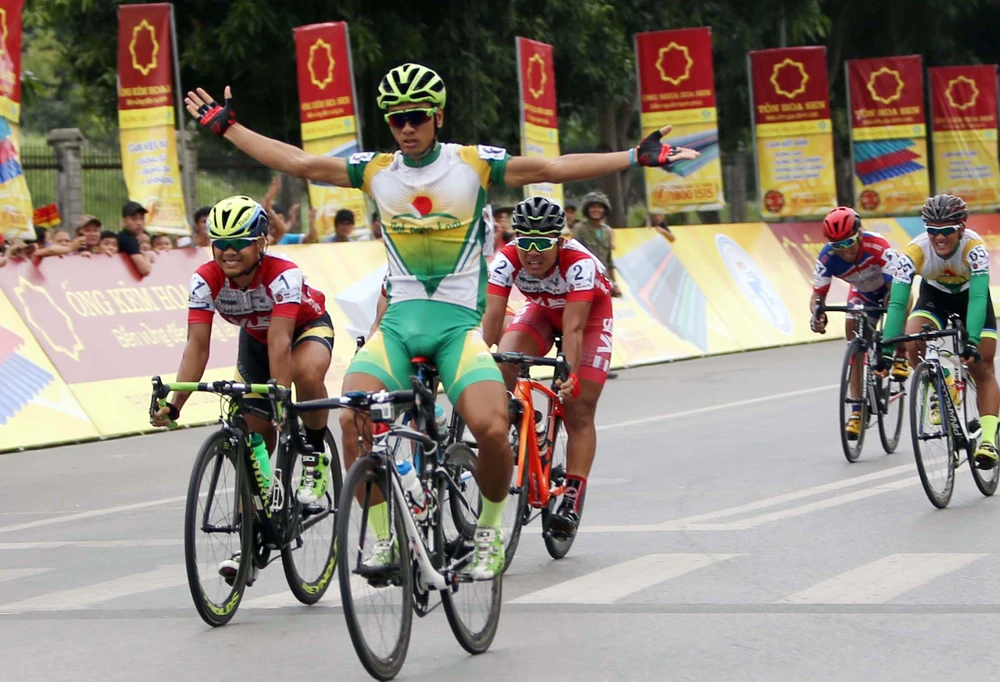 Nguyễn Thành Tâm giành chiến thắng ngoạn mục ở chặng 5 ảnh 1