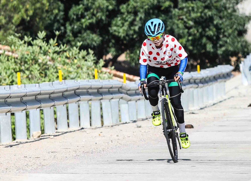 Tay đua 42 tuổi khẳng định ngôi “nữ hoàng leo núi“ ảnh 2