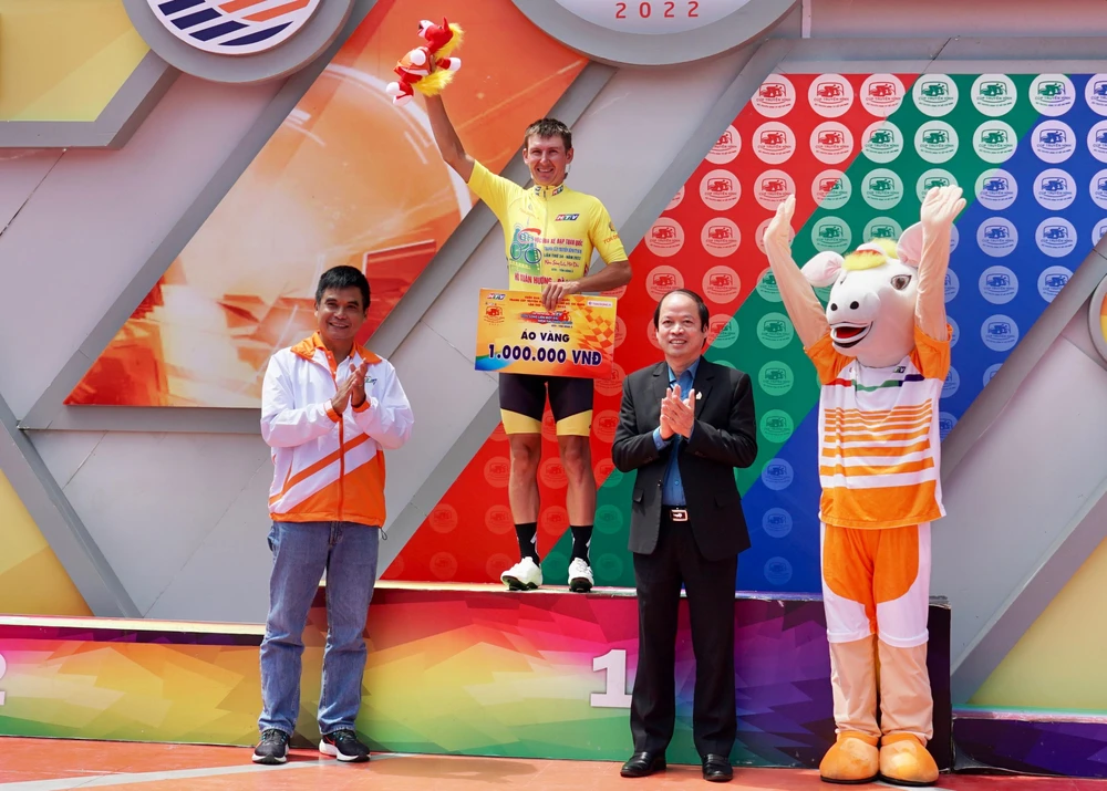 Igor Frolov chiếm giữ danh hiệu áo vàng sau 21 chặng. ẢNH: PHẠM HUY