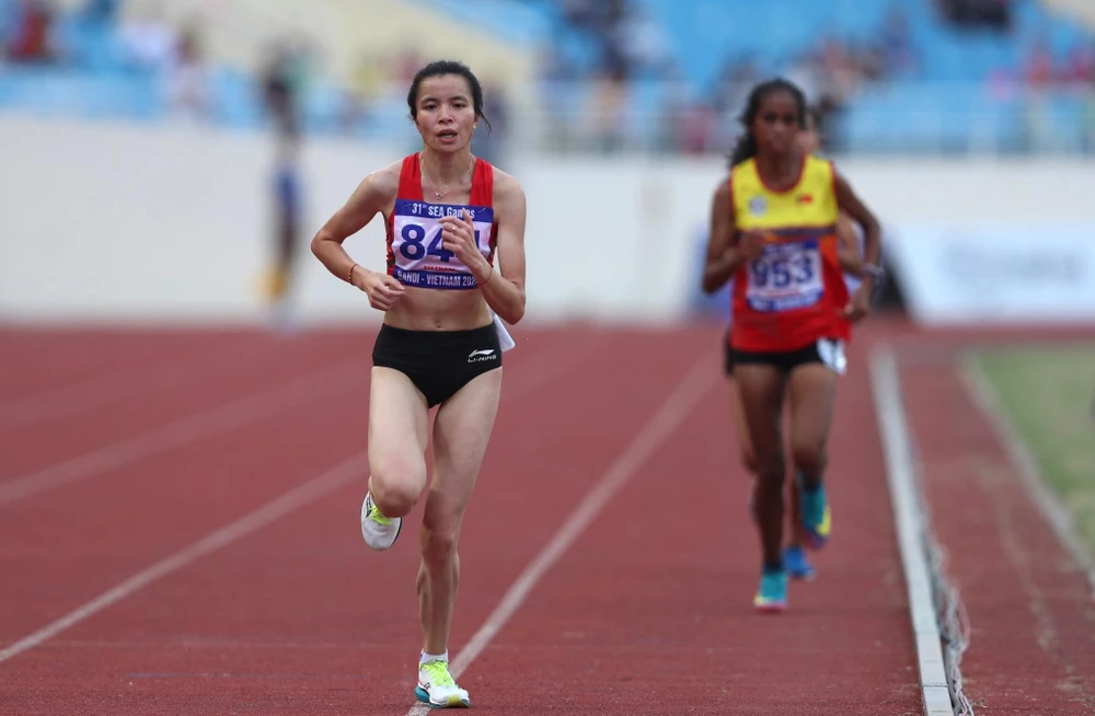 VĐV Lò Thị Thanh bị tước HCB vì sử dụng giày không đúng quy định. ẢNH: ANH PHƯƠNG VĐV Lò Thị Thanh bị tước HCB vì sử dụng giày không đúng quy định. ẢNH: ANH PHƯƠNG