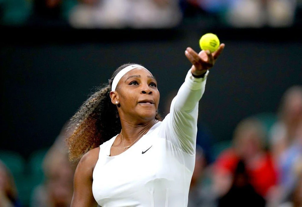 Giao bóng luôn là vũ khí lợi hại của Serena Williams. Ảnh: GETTY