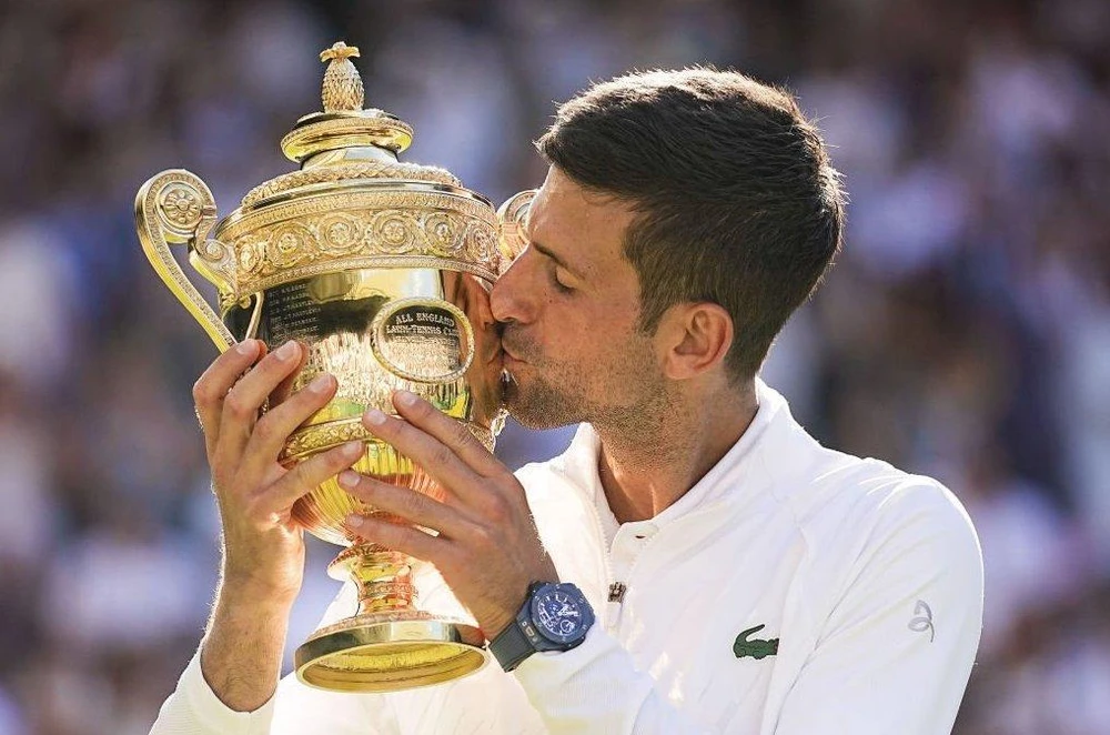 Với chức vô địch Wimbledon, Djokovic bổ sung danh hiệu Grand Slam thứ 21 vào bộ sưu tập. Ảnh: GETTY
