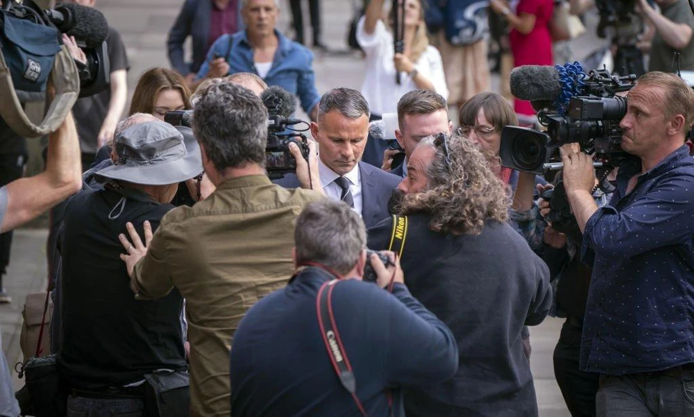 Phiên tòa xét xử Ryan Giggs thu hút sự quan tâm của truyền thông nước Anh. Ảnh: GETTY