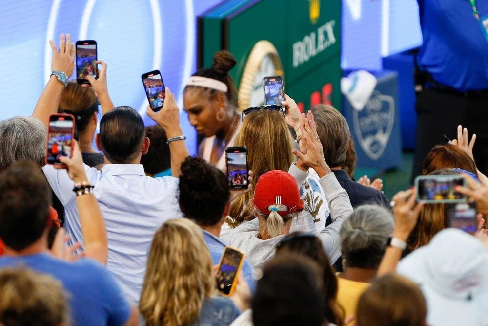 Tay vợt 40 tuổi Serena luôn nhận được sự chào đón nồng nhiệt của khán giả. Ảnh: GETTY