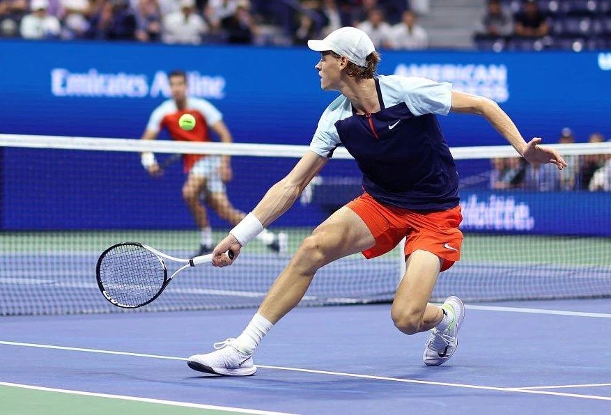 Cuộc đối đầu giữa Sinner và Alcaraz kết thúc muộn nhất lịch sử giải Mỹ mở rộng. Ảnh: GETTY