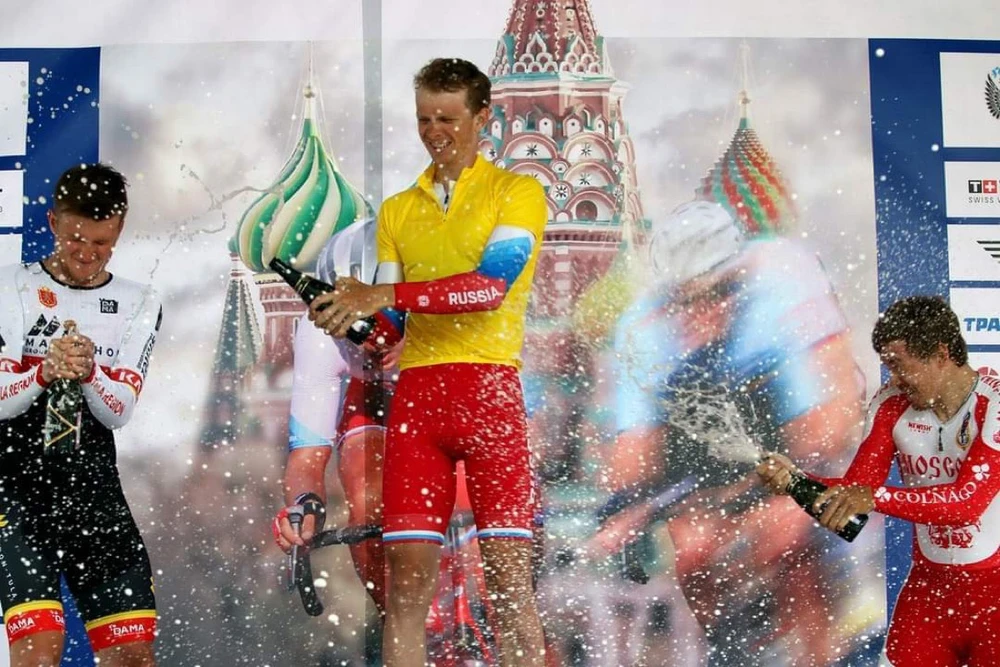 Vladisla Duiunov ăn mừng chiến thắng chặng tại giải quốc nội Nga. Ảnh: FBNV Vladisla Duiunov ăn mừng chiến thắng chặng tại giải quốc nội Nga. Ảnh: FBNV