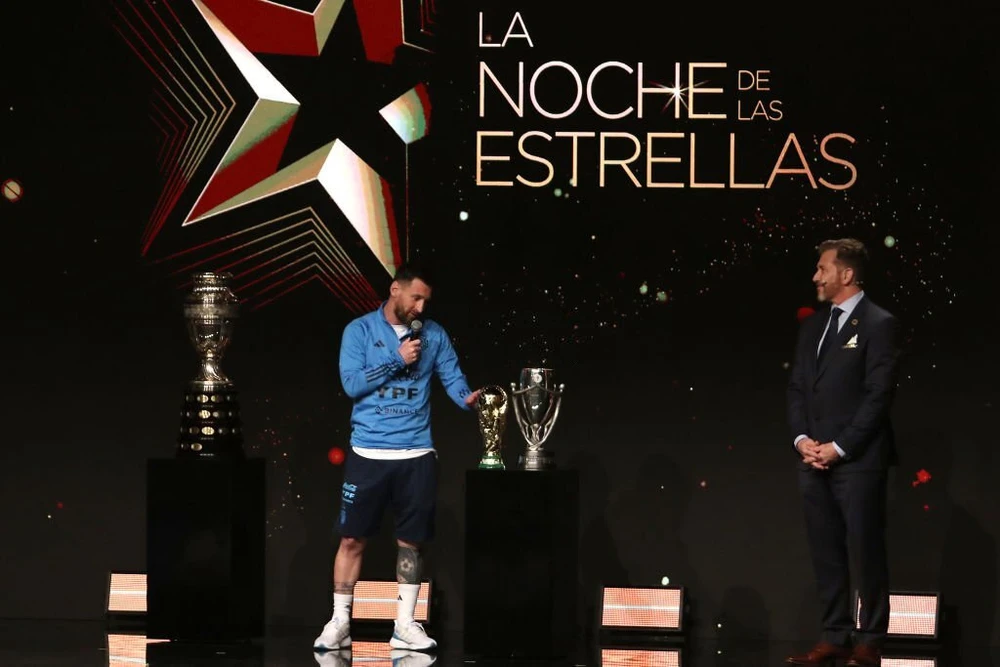 Messi tham dự lễ bốc thăm Copa Libertadores. Ảnh: GETTY