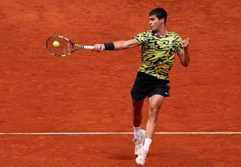 Hạt giống số 1 Alcaraz thẳng tiến vào bán kết Madrid Open. Ảnh: GETTY