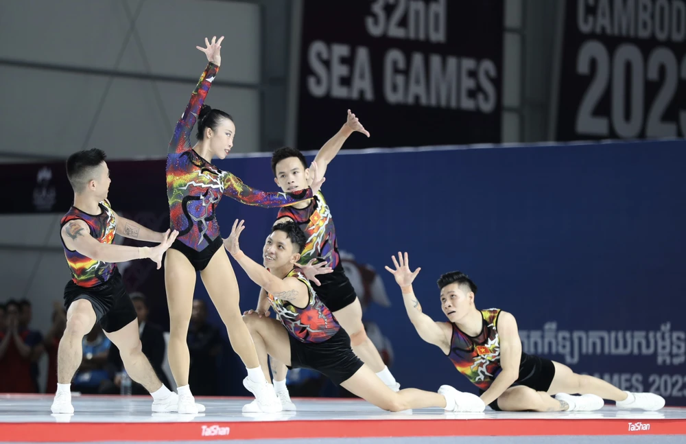 Các nhà vô địch aerobic thế giới - Việt Nam, không có đối thủ ở sân chơi SEA Games 30. Ảnh: QUÝ LƯỢNG