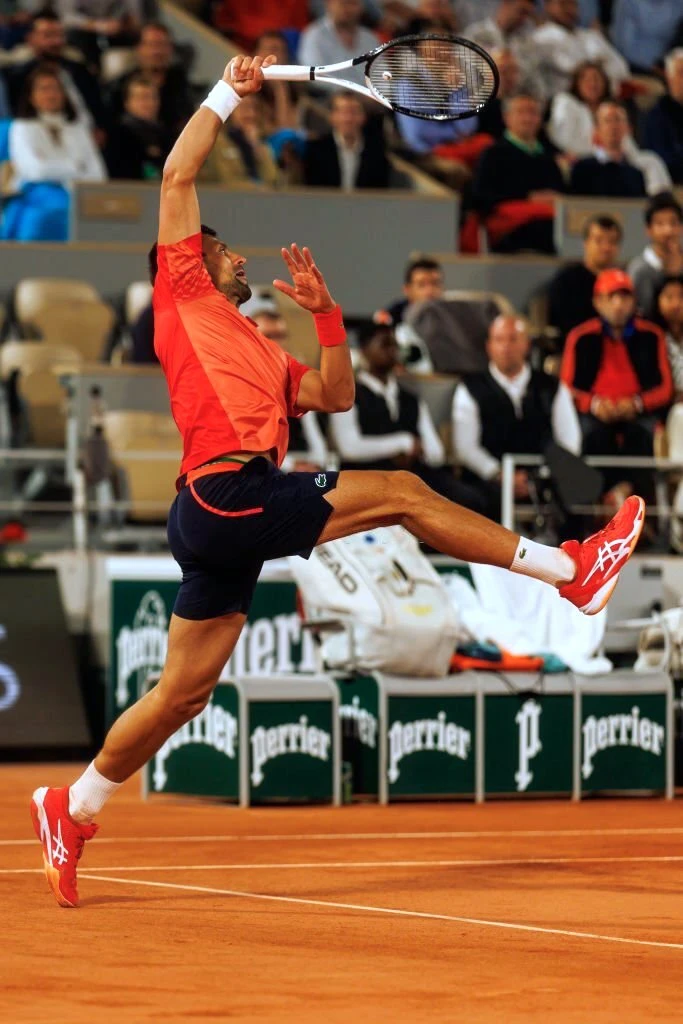 Djokovic thực hiện cú smart hoàn hảo để ghi điểm. Ảnh: GETTY