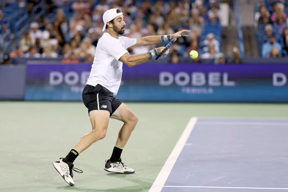 Tay vợt người Úc Thompson thua đáng tiếc trước Alcaraz. Ảnh: GETTY Tay vợt người Úc Thompson thua đáng tiếc trước Alcaraz. Ảnh: GETTY